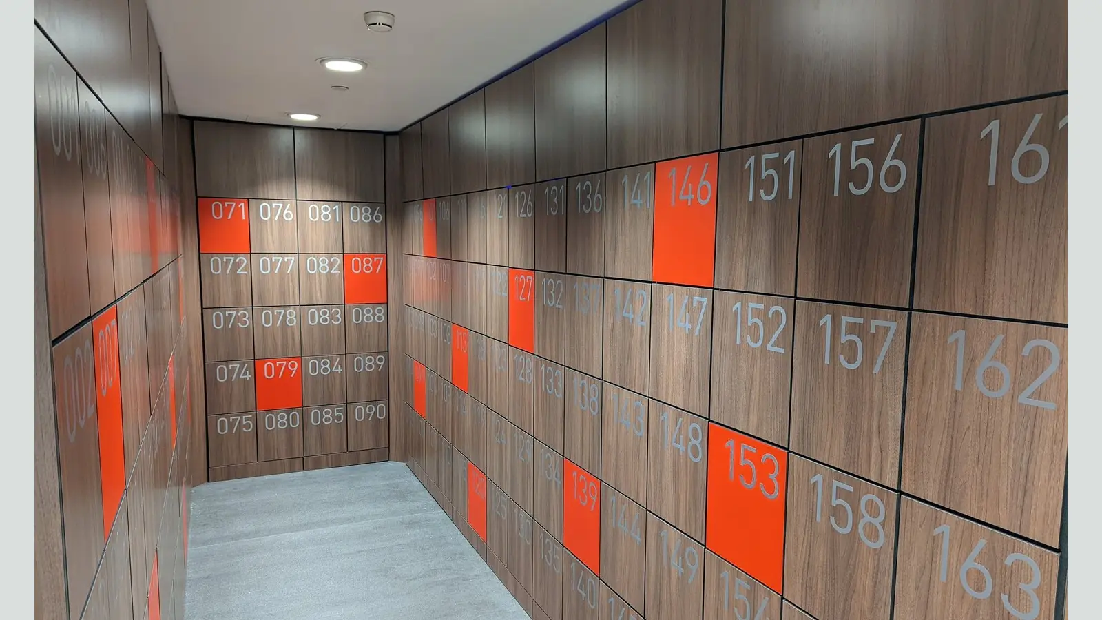 Installation at Iconic Shopping Destination In London